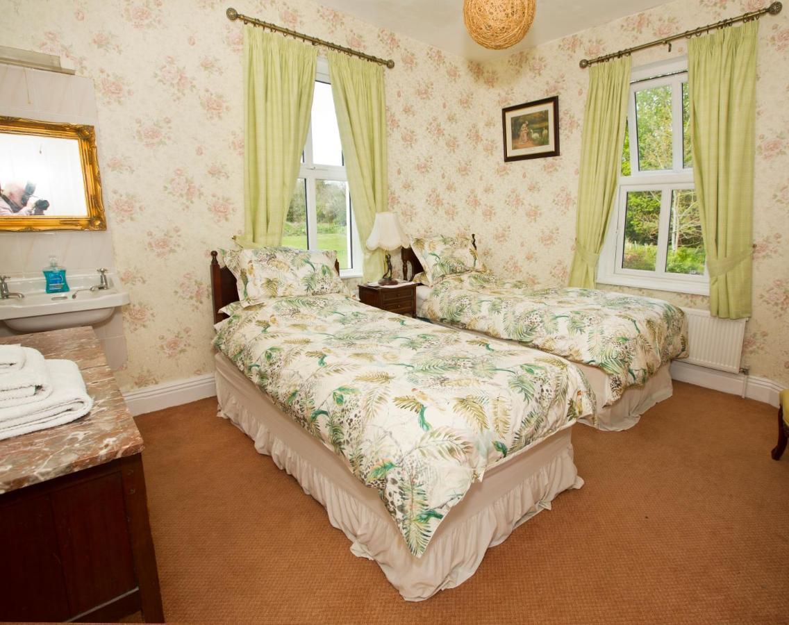 Gleneven Guest House Inniskeen Exteriör bild